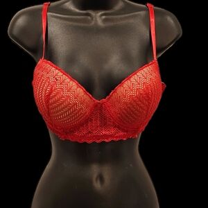 Chic Red Jezebel Push-Up Bra - Size 36C - Like New!